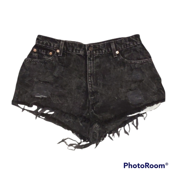 3/$30 Levi's 550 Relaxed Fit Tapered Leg Shorts - Picture 1 of 5